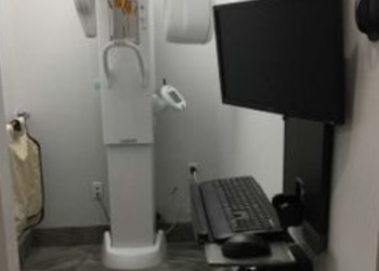 Dentist digital X rays in Dundas