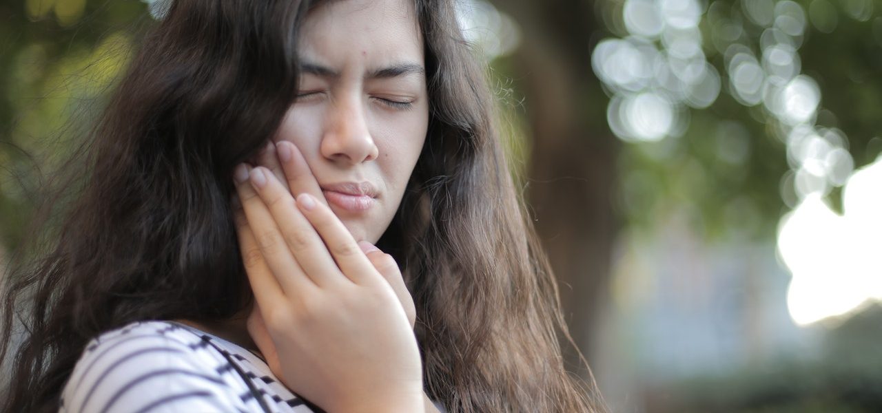 What to Do When Wisdom Teeth Swell (Hint: It’s Not to Panic)